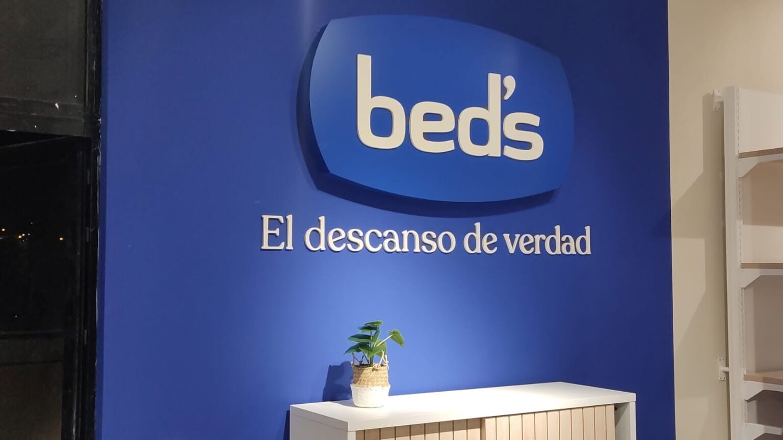 Servicio de fabricación de rotulación de vinilos para empresas en Málaga y alrededores
